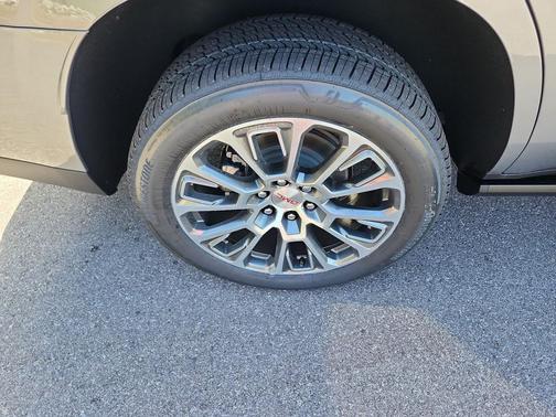 Sterling Metallic 2027 GMC Yukon Denali