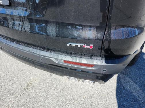 2026 GMC Acadia AT4 AWD