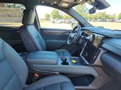 2026 GMC Acadia AT4 AWD