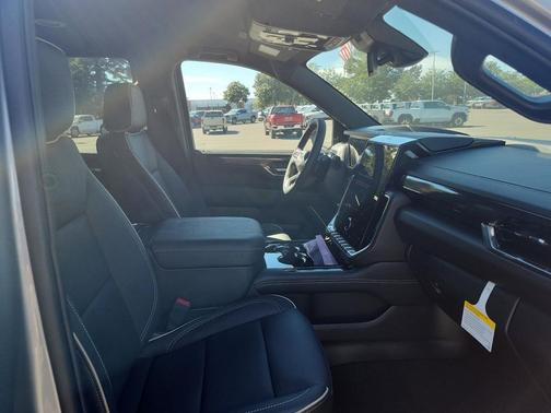 2026 GMC Yukon 2WD Elevation