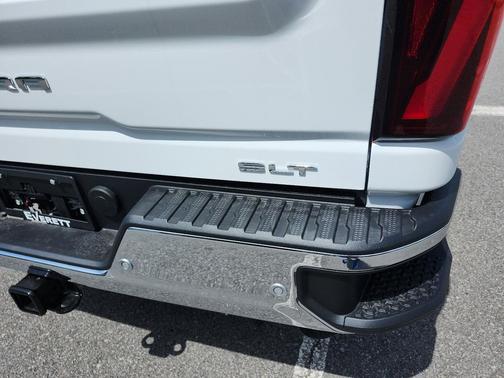 2025 GMC Sierra 2500 SLT