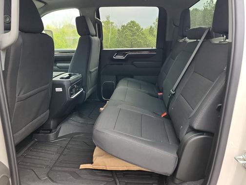 2026 GMC Sierra 3500 SLE