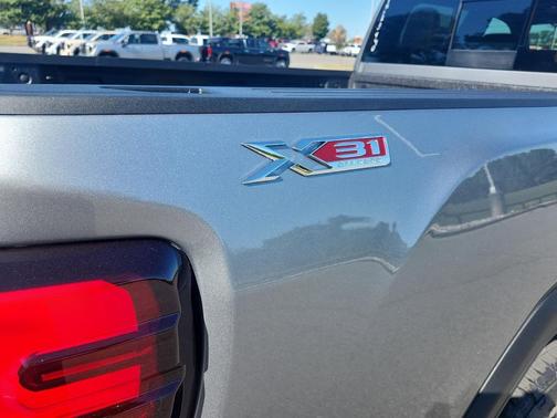 2026 GMC Sierra 2500 SLT