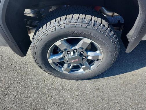 2026 GMC Sierra 2500 SLT