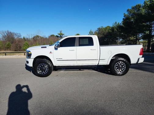2025 RAM 2500 Limited Crew Cab 4x4 6'4' Box