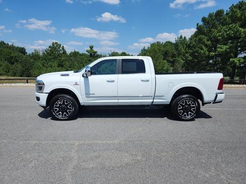 2025 RAM 2500 Limited Crew Cab 4x4 6'4' Box