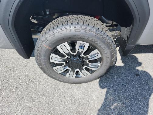 2025 GMC Sierra 3500 Denali