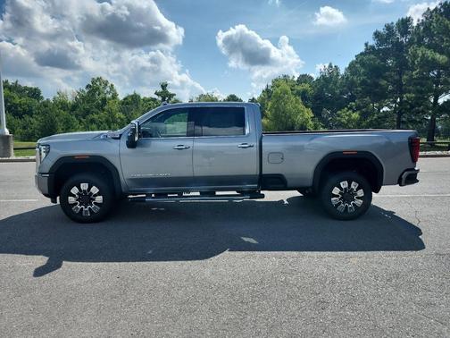 2025 GMC Sierra 3500 Denali