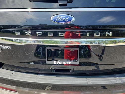 Agate Black Metallic 2024 Ford Expedition Max King Ranch