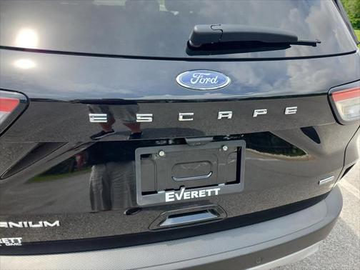 2021 Ford Escape Titanium