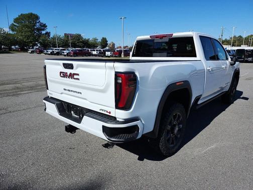 2026 GMC Sierra 2500 AT4