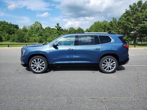 2025 GMC Acadia Denali