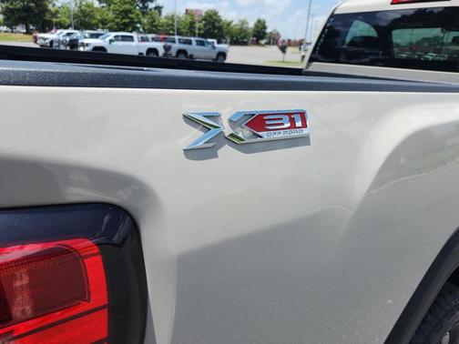 Coastal Dune 2026 GMC Sierra 2500 SLE