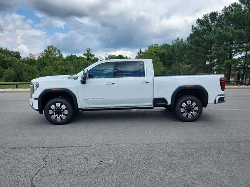 2026 GMC Sierra 2500 Denali