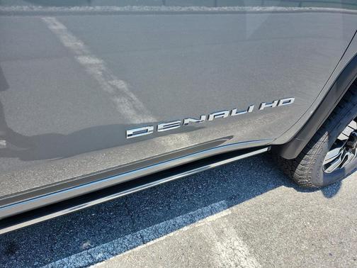 2025 GMC Sierra 3500 Denali
