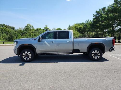 2025 GMC Sierra 3500 Denali
