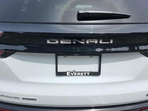 Glacier White Tricoat 2026 GMC Acadia Denali