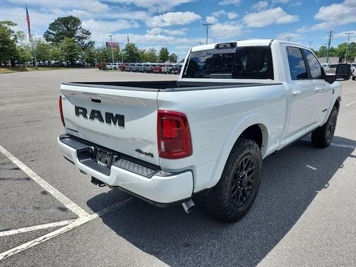 Bright White Clearcoat 2025 RAM 2500 Limited Crew Cab 4x4 6'4' Box