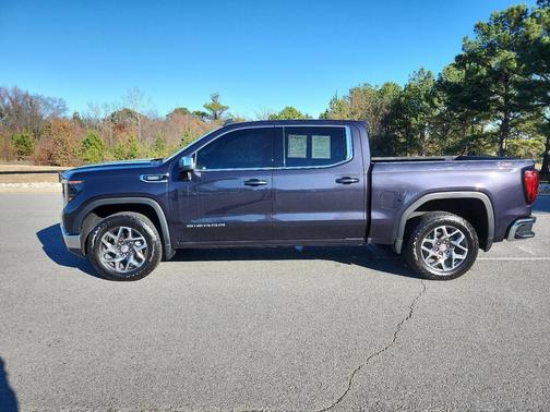 2025 GMC Sierra 1500 SLE