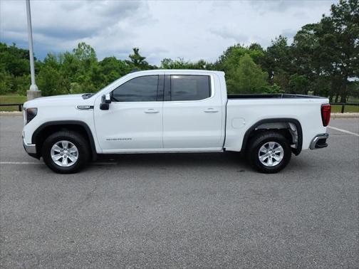 2024 GMC Sierra 1500 SLE