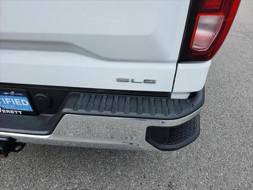 2024 GMC Sierra 1500 SLE