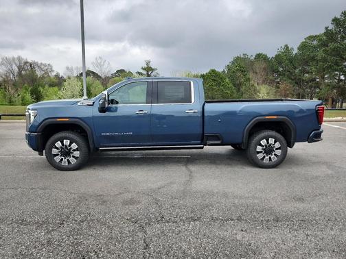 2026 GMC Sierra 3500 Denali