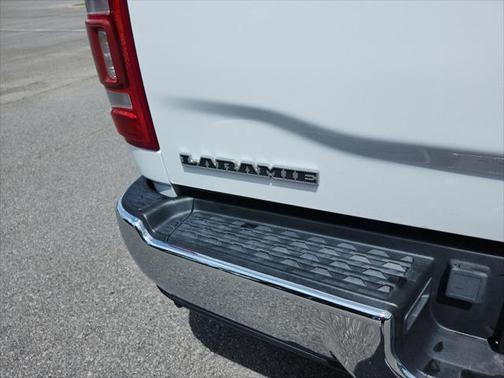2022 RAM 3500 Laramie Crew Cab 4x4 8' Box