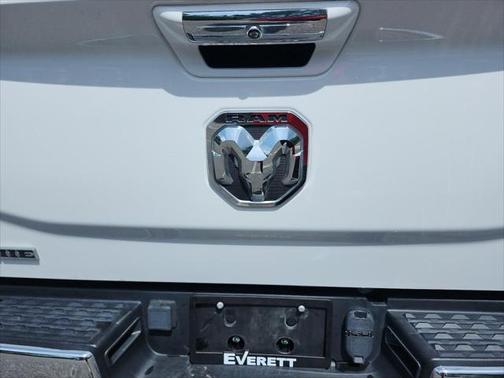 2022 RAM 3500 Laramie Crew Cab 4x4 8' Box