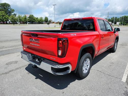 2025 GMC Sierra 1500 SLE