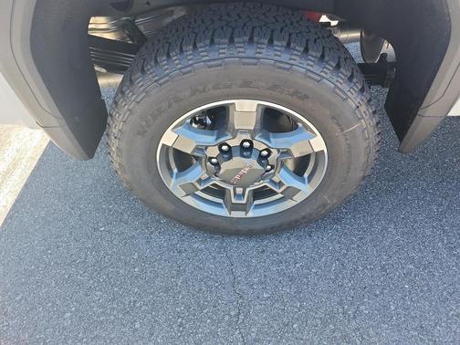 Summit White 2026 GMC Sierra 2500 SLE