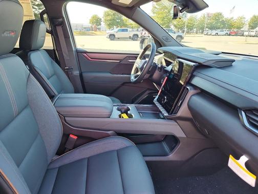 2026 GMC Acadia AT4 AWD