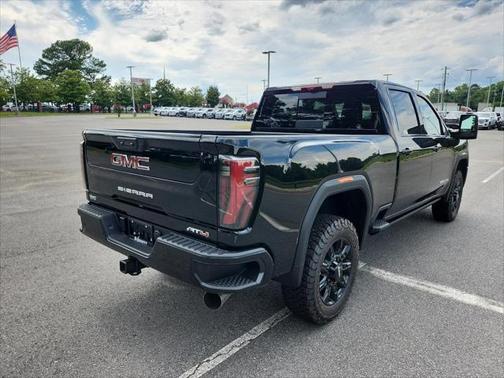2025 GMC Sierra 2500 AT4