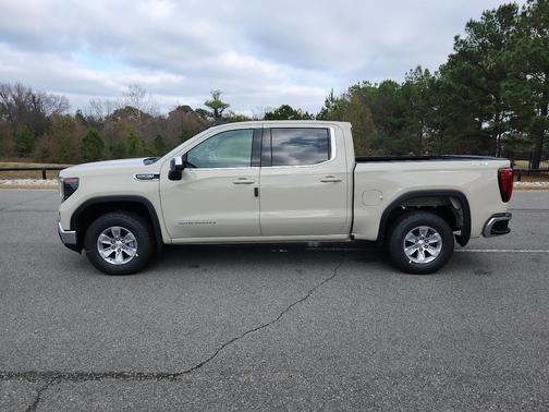 Coastal Dune 2026 GMC Sierra 1500 SLE