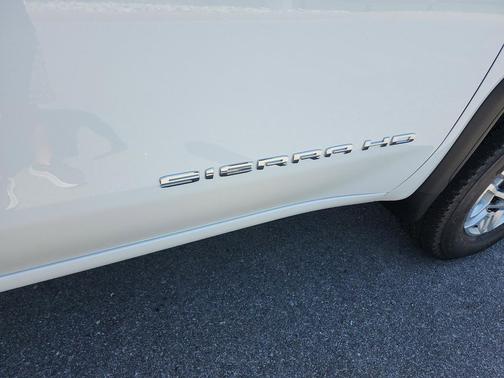 2025 GMC Sierra 2500 Base