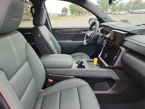 2026 GMC Acadia AT4 AWD