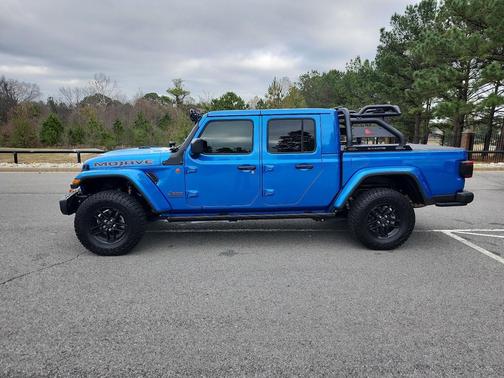 2024 Jeep Gladiator Mojave X
