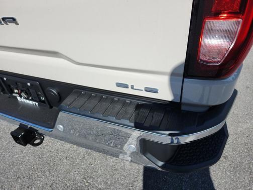 2026 GMC Sierra 2500 SLE
