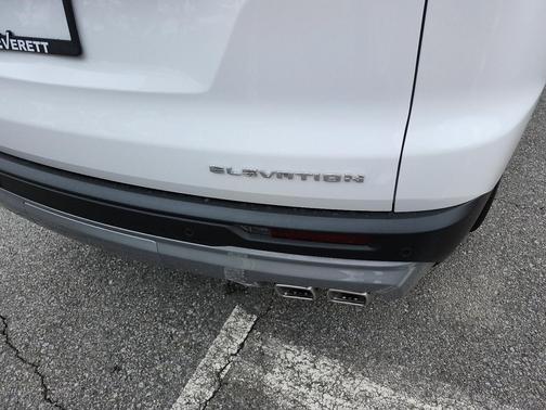 2026 GMC Acadia Elevation FWD