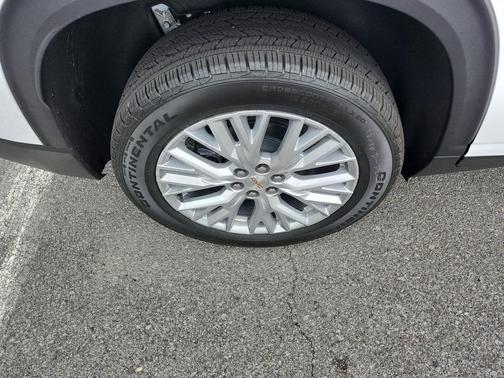 2026 GMC Acadia Elevation FWD