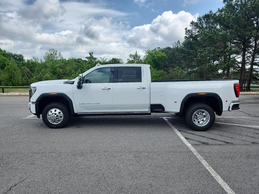 Summit White 2026 GMC Sierra 3500 Denali