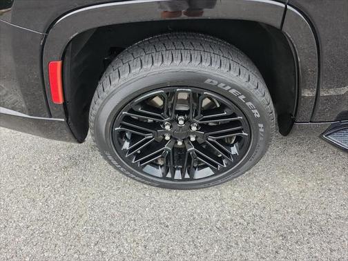 2023 Jeep Wagoneer Series II Carbide 4x4