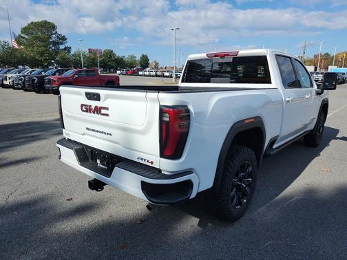2026 GMC Sierra 2500 AT4