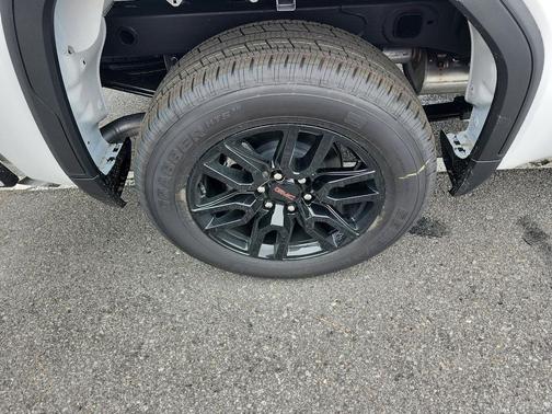 Summit White 2026 GMC Sierra 1500 Elevation
