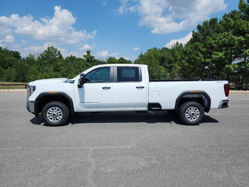 2025 GMC Sierra 2500 Base