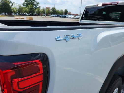 2025 GMC Sierra 2500 Base