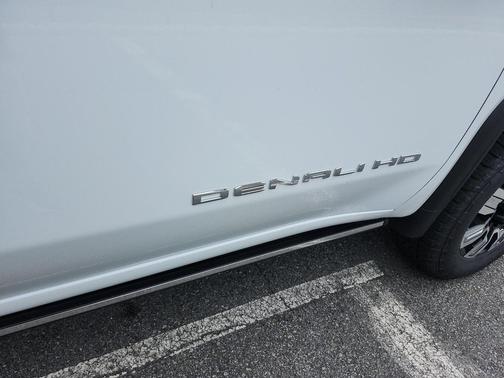 2025 GMC Sierra 2500 Denali