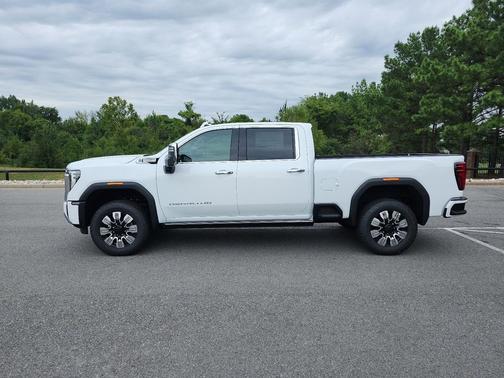 2025 GMC Sierra 2500 Denali