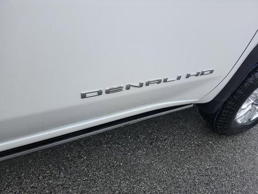 2023 GMC Sierra 2500 Denali