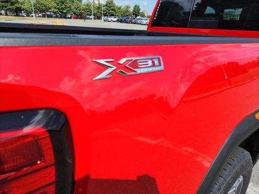 2025 GMC Sierra 2500 SLE