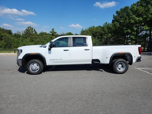 2026 GMC Sierra 3500 Base